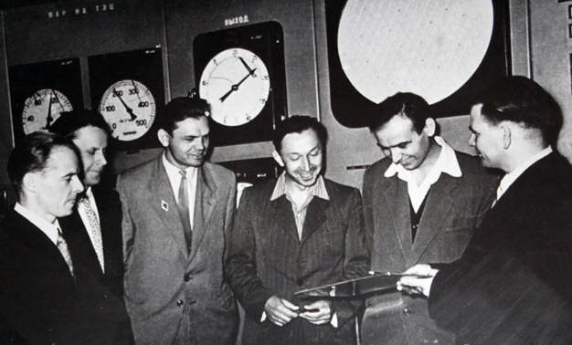 http://localhost/ippe-new/images/history/aes6.jpg