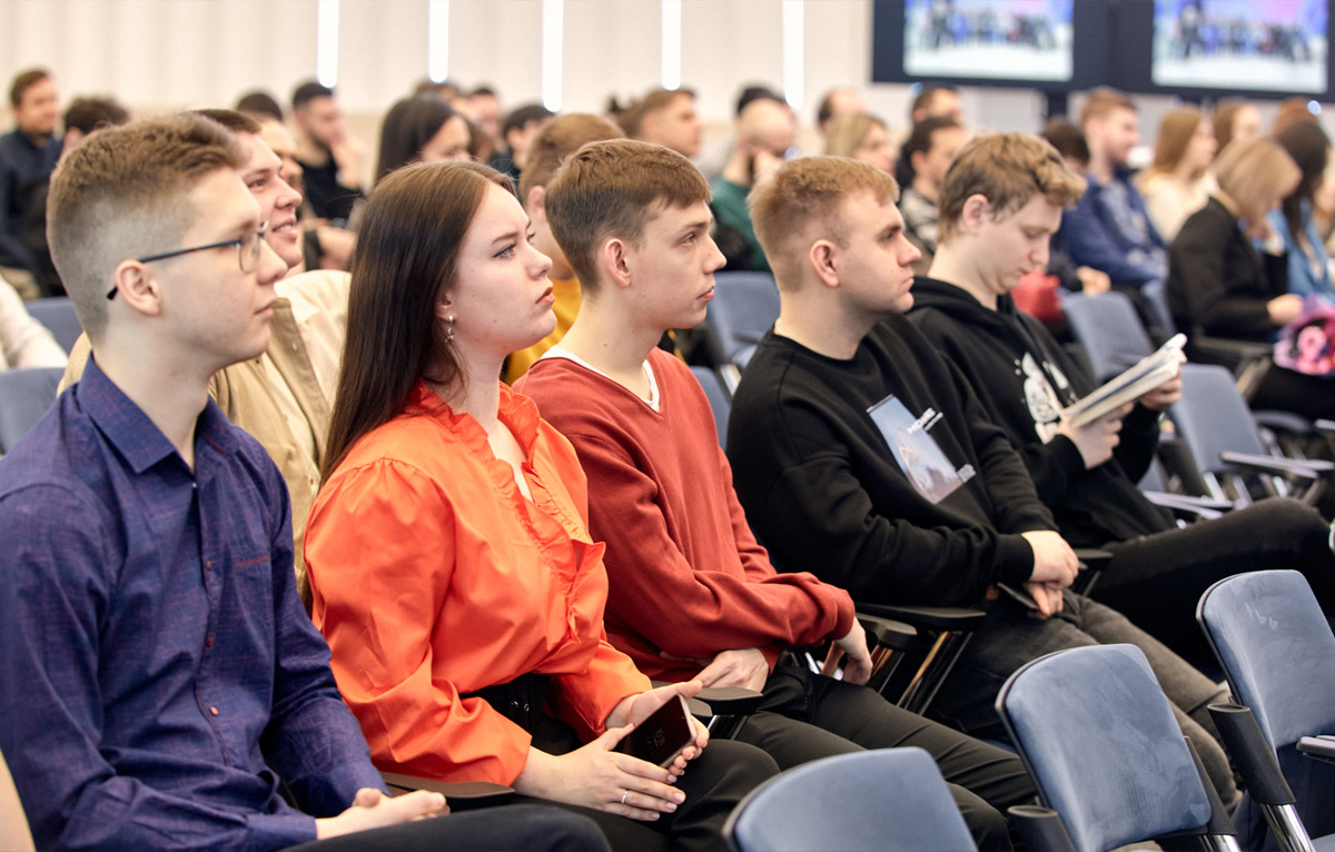 На мероприятии, собравшем более 300 ученых и специалистов из научных, производственных и образовательных организаций Калужской области, обсудили актуальные направления развития атомной отрасли.