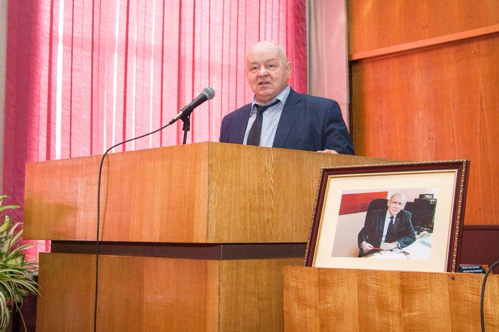 Мемориальную доску, посвященную памяти Владимира Михайловича Поплавского, открыли на территории ГНЦ РФ – ФЭИ